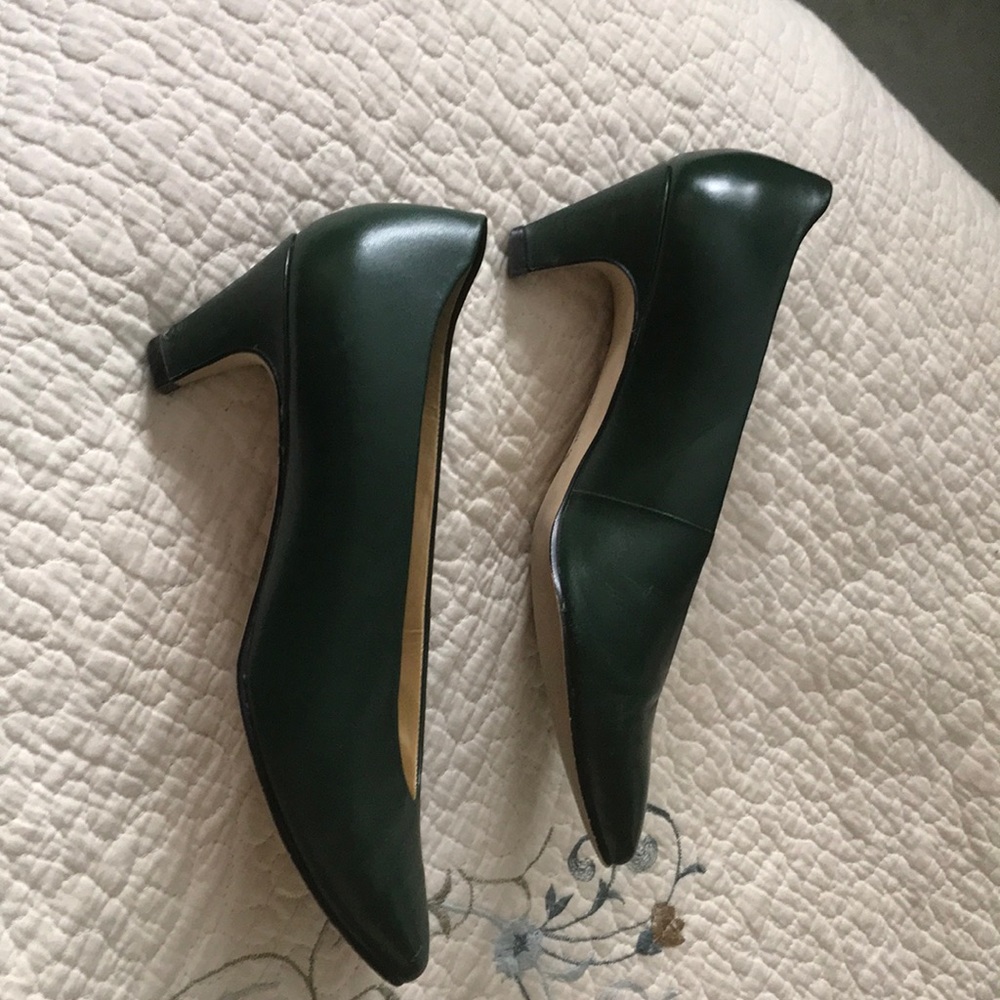 Shoes - Picture 3 of 5